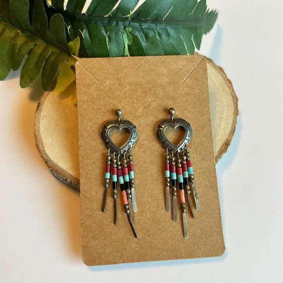 Vintage Silver Dangle Heart Stud Earrings - Picture 2 of 9